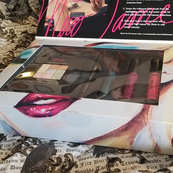 Sleek x Miss Fame makeup kit - Picture 7 of 8